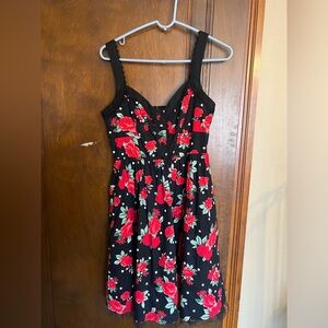 Hot topic black dress w red roses